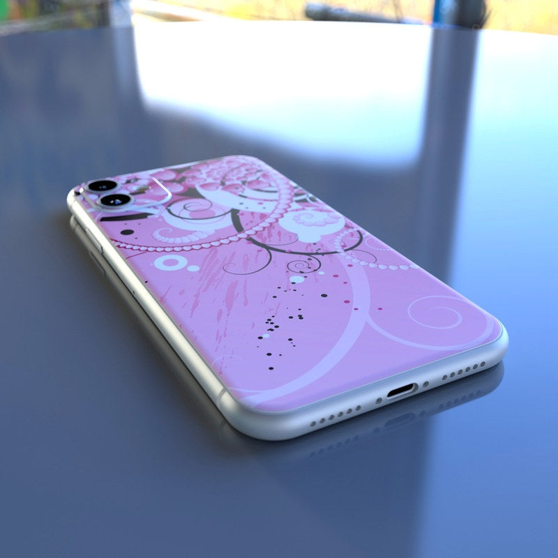 Her Abstraction - Apple iPhone 11 Skin