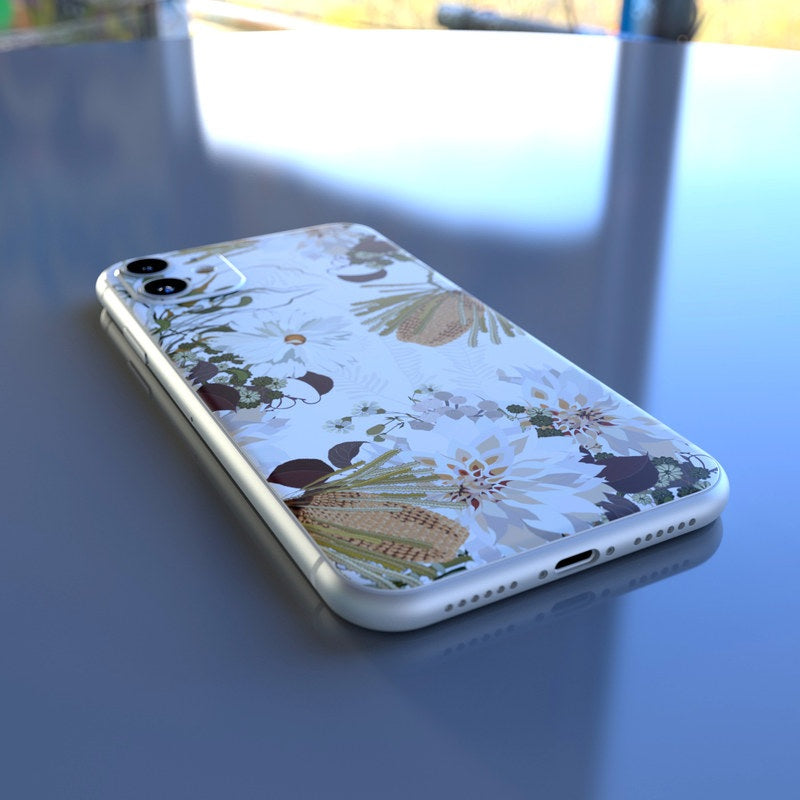 Juliette Charm - Apple iPhone 11 Skin