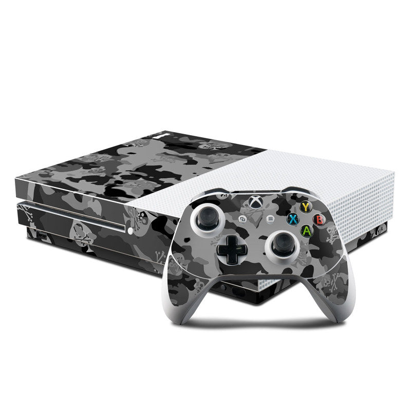 SOFLETE Black Multicam - Microsoft Xbox One S Console and Controller Kit Skin